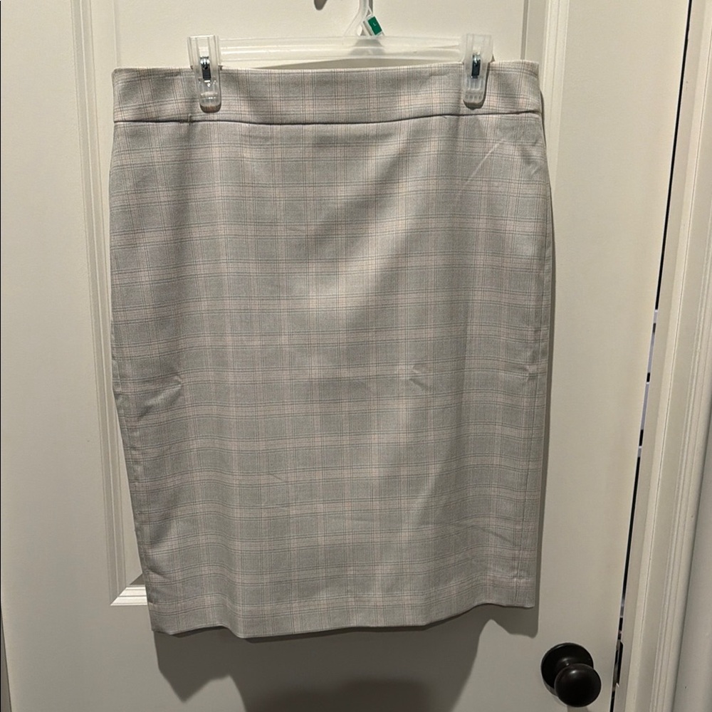 Classic Light Gray Plaid Pencil Skirt - Sleek Workwear